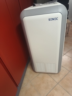 Senec.Home V3 Hybrid Batteries — Heimspeicher