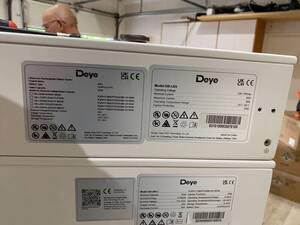 Deye — Litium-Batterie