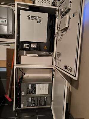  Sonnenbatterie — ECO 6 8KW Speicher